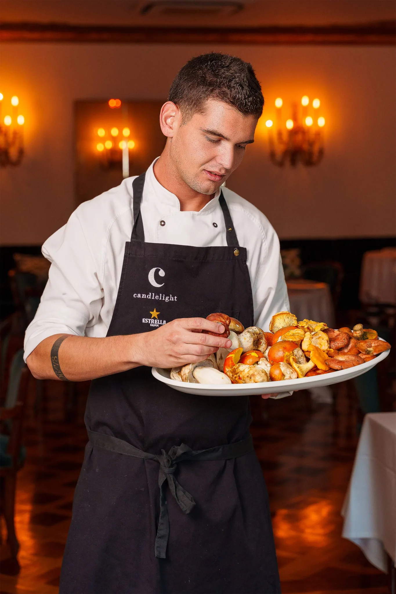 Retrato profesional de un Cocinero en Girona, por el fotógrafo Henry Xavier.