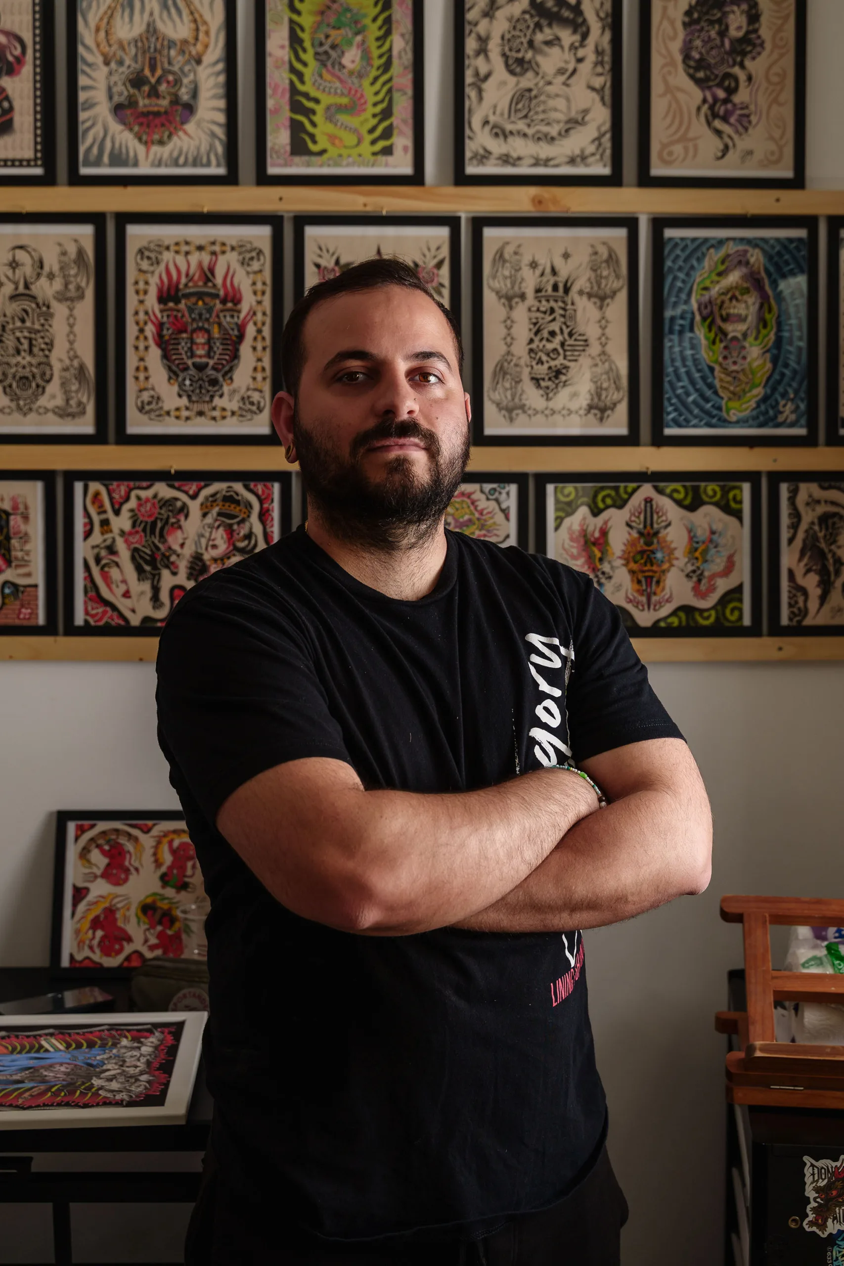 Retrato profesional de un Tatuador en Girona, por el fotógrafo Henry Xavier.